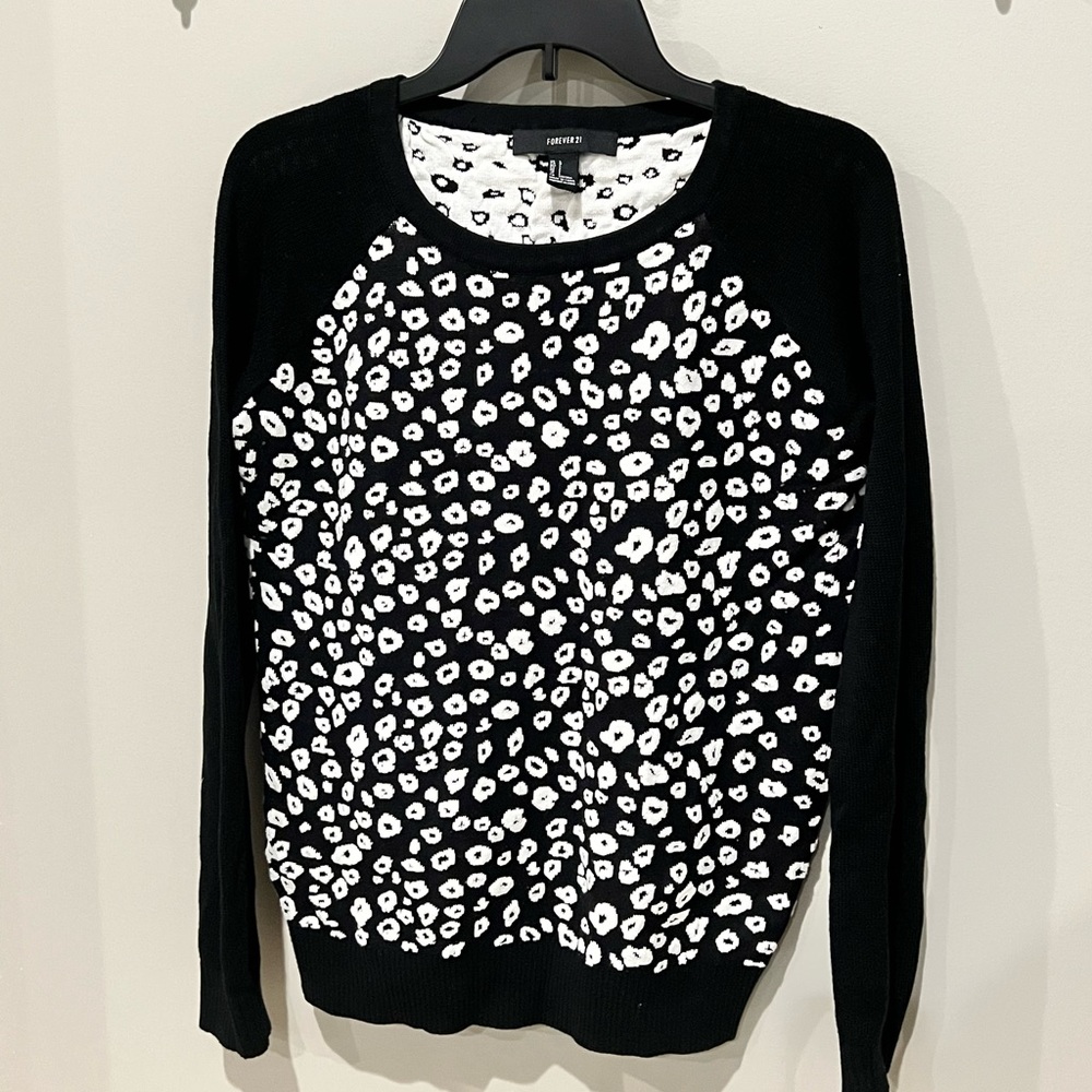 Cheetah Print Raglan Style Sweater - Picture 5 of 5